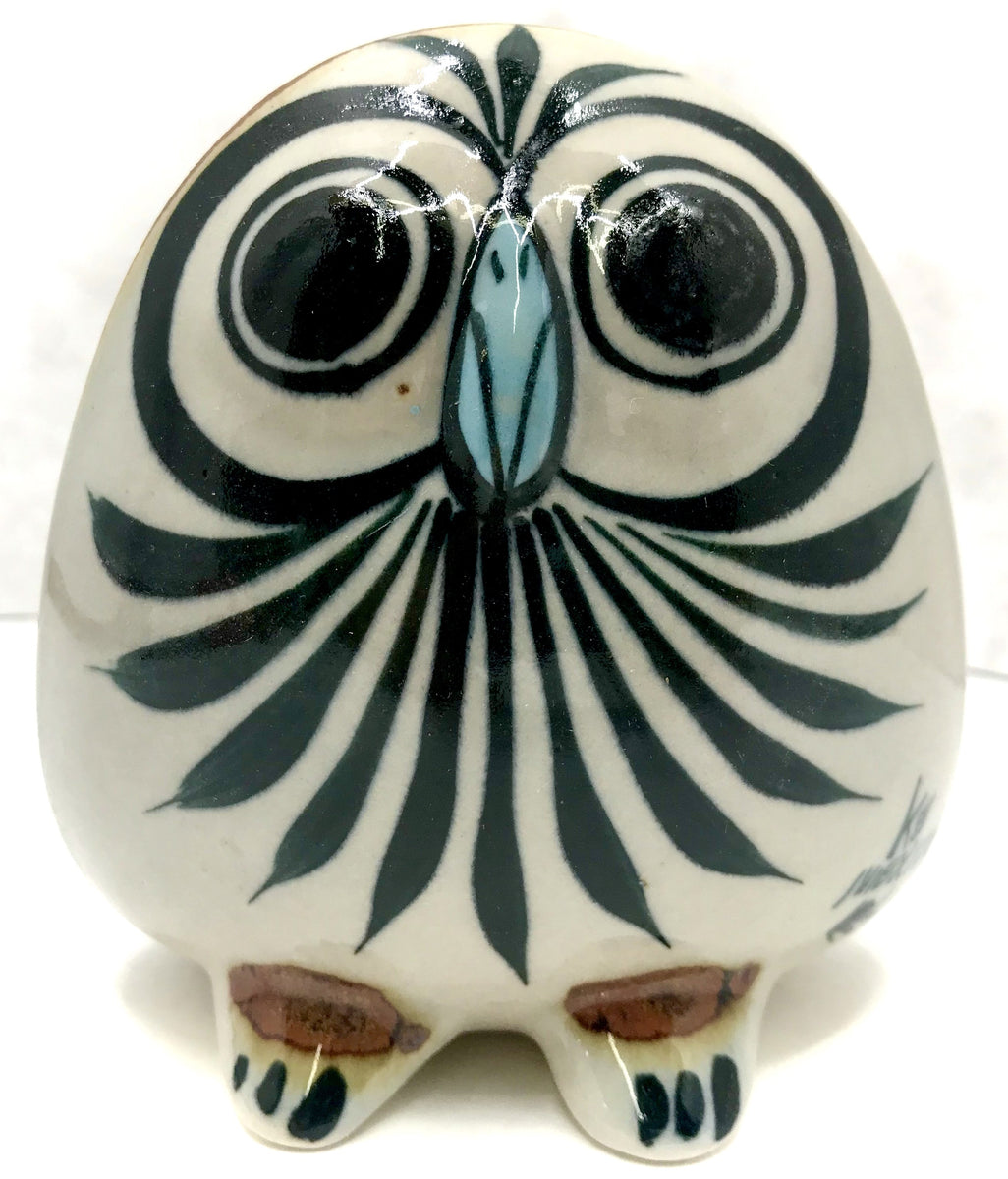 Ken Edwards Pottery Parrot figurine in stoneware (KE.E29)