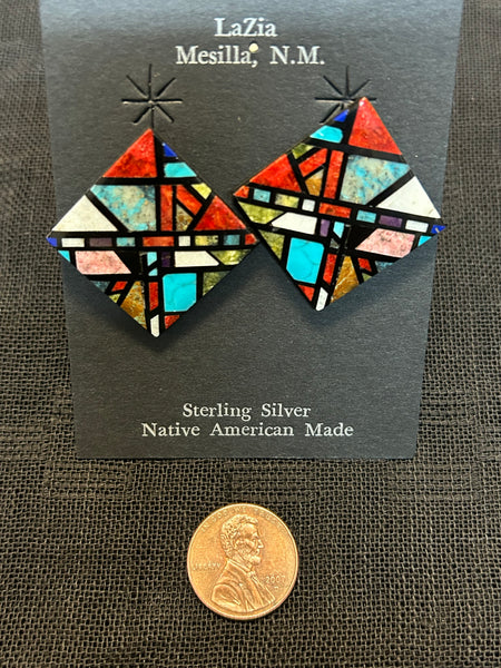 Kewa ( Santo Domingo) handcrafted earrings with sterling silver and Inlaid stones.  LZ023.