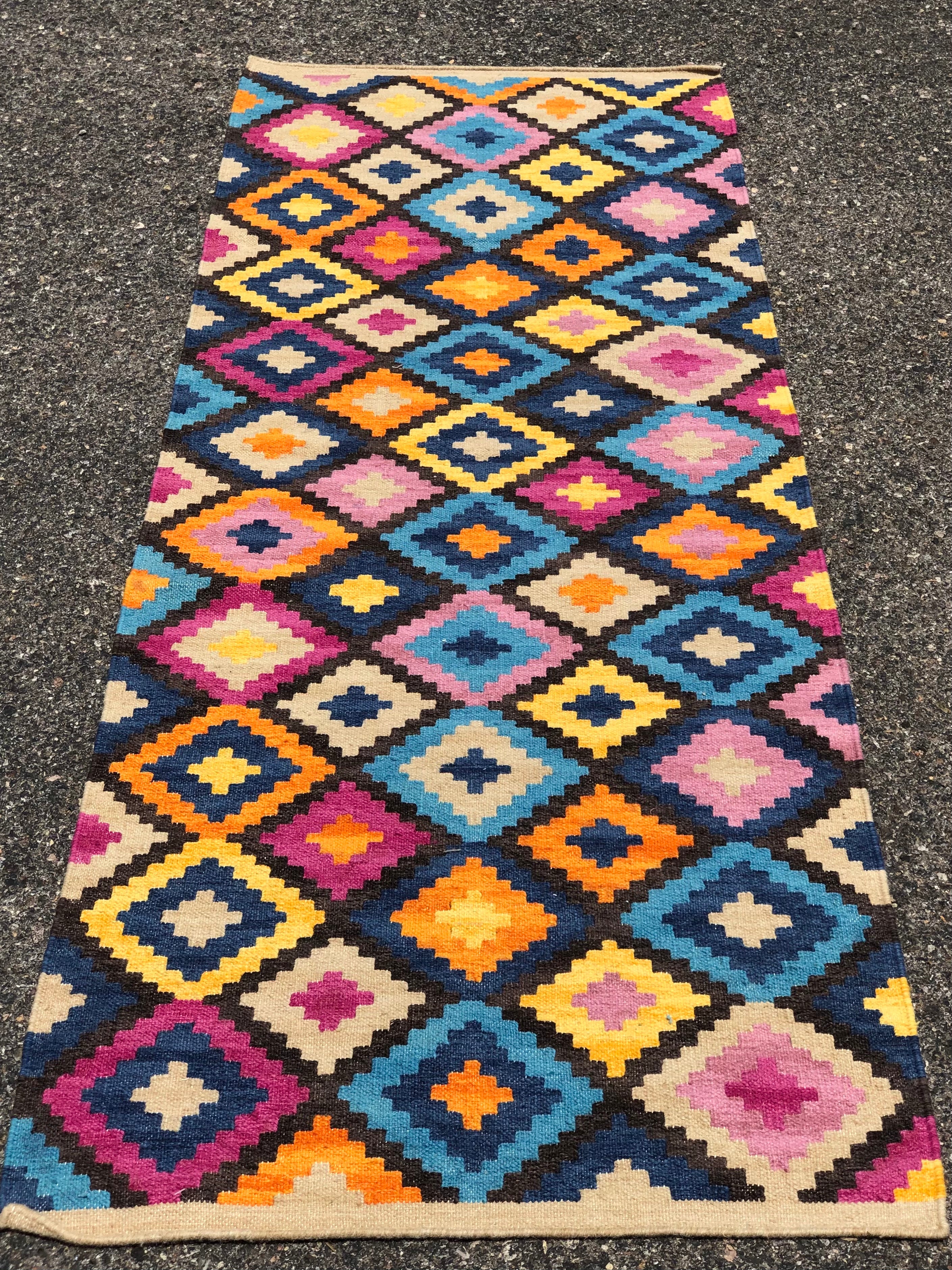 Handwoven Wool Rug in Southwestern, Native American style 24769